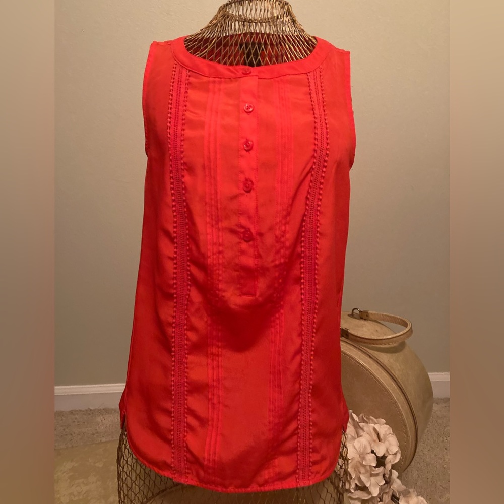 Ann Taylor Petite XS Sleeveless Blouse